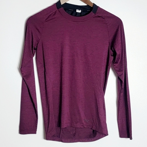 WOMEN’S MIZUNO ALPHA LONG SLEEVE - Picture 1 of 7